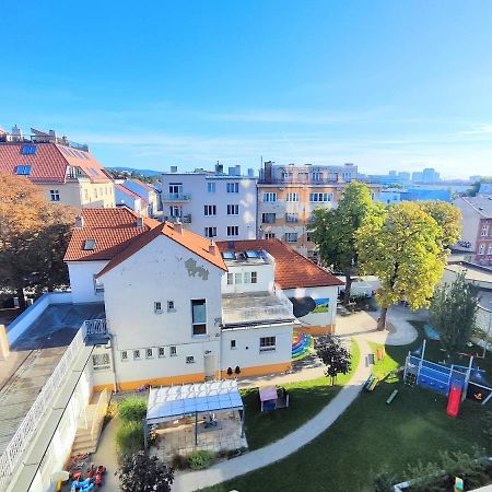 Schanz - Quietly Oriented - Private Parking - Balcony Bratislava Exterior photo